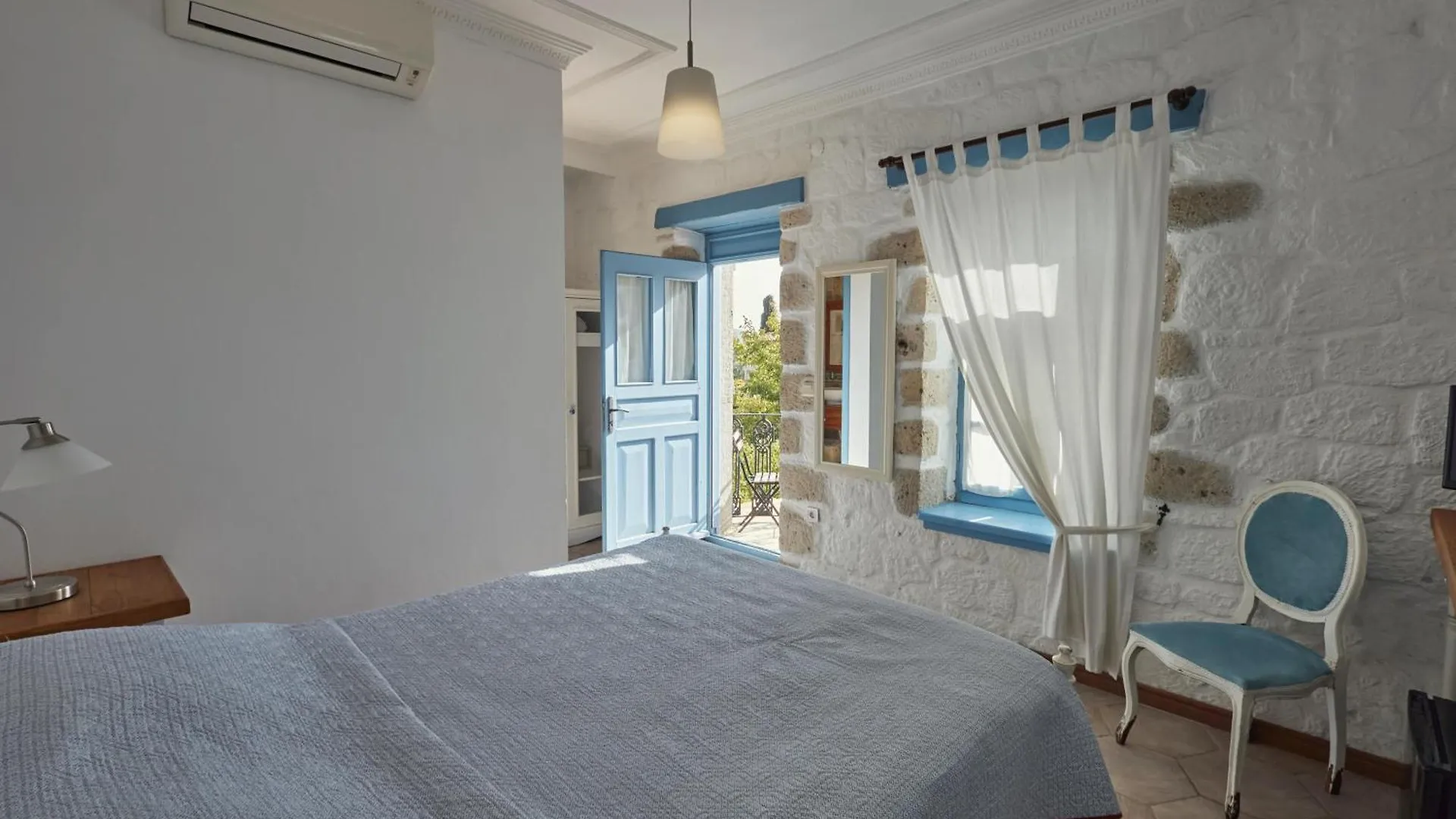 Alacati Zeytin Konak Hotel