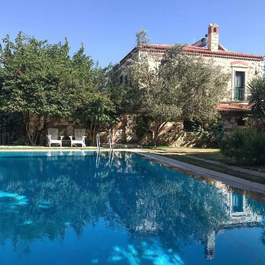 Alacati Zeytin Konak Hotel