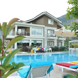 Naz Gocek (Fethiye)